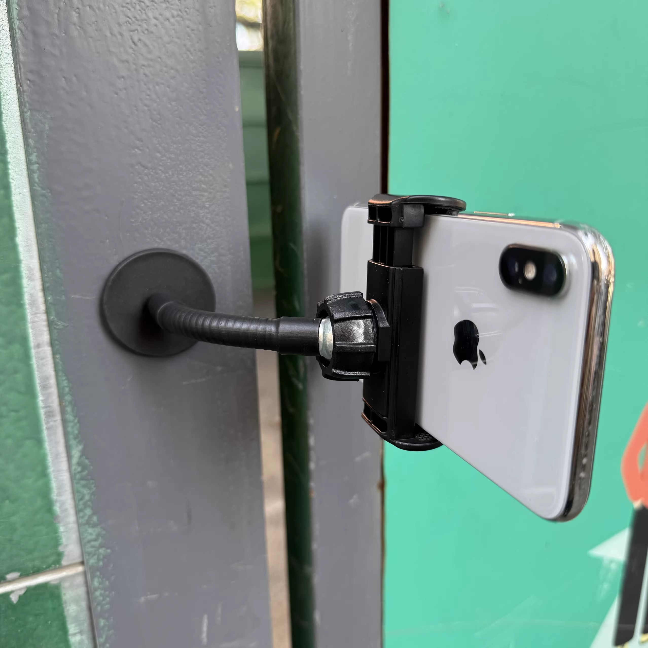 Powerful N52 Magnet Phone Clip - Outdoor Power 'Hose' ulasan dan harga